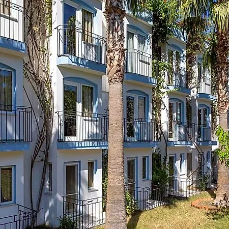 Smart Bodrum 4*